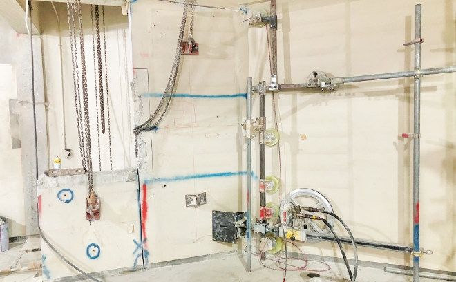 施工事例　壁切断撤去工事　神戸市中央区　画像