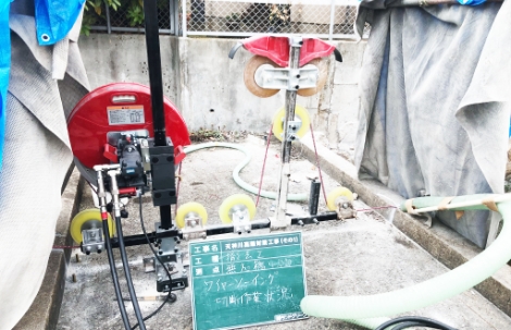 乾式ワイヤーソーにて切断の画像