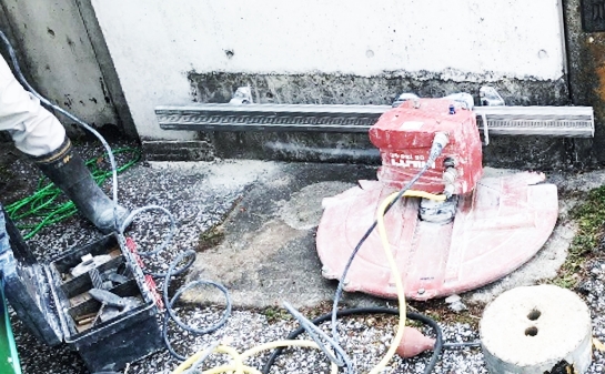 橋・擁壁切断撤去の画像