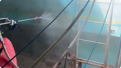 ウォータージェット工事例動画のサムネイル